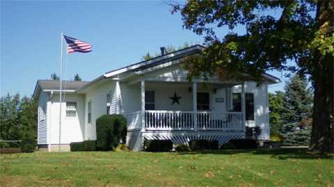 102 Franklin, Delhi, IA 52223