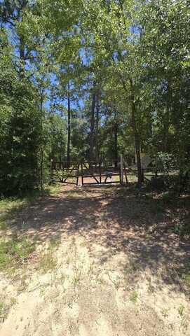 6045 Sand Hill Road, Crestview, FL 32539