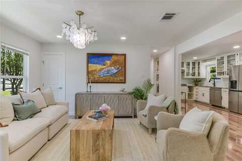 7806 Mullen DR, Austin, TX 78757