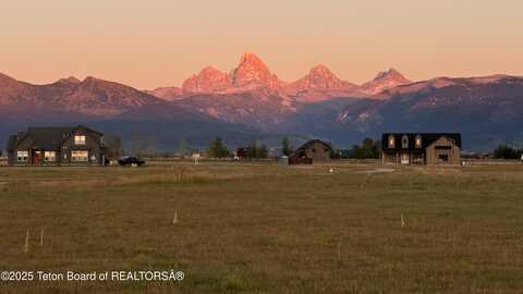 2413 DAYDREAM Drive, Tetonia, ID 83452