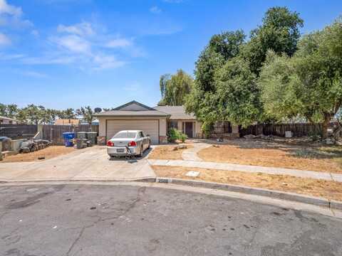 2588 Sierra Vista Avenue S, Fresno, CA 93725