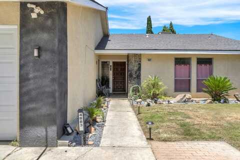 4883 Geary Street E, Fresno, CA 93725