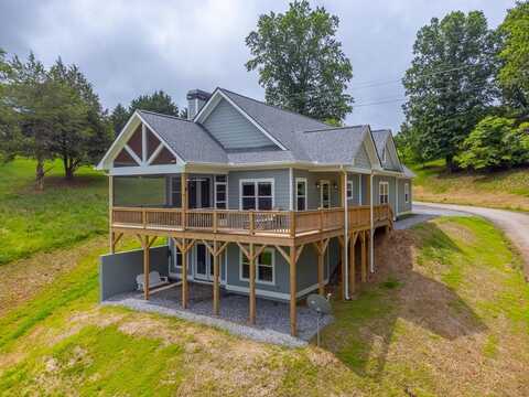 292 Jackson Heights Dr, Franklin, NC 23873