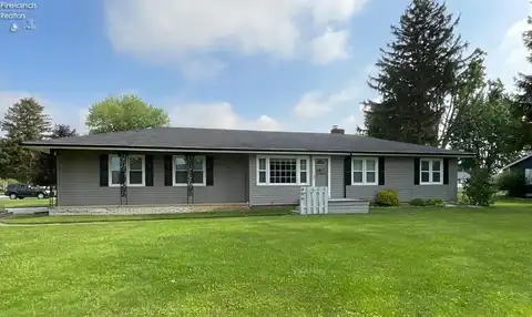 400 Guernsey Drive, Fremont, OH 43420
