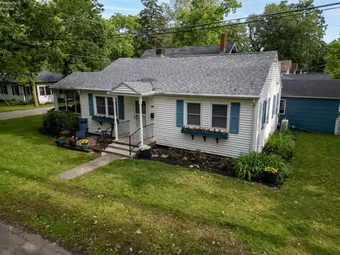 224 W 6th Street, Lakeside, OH 43440