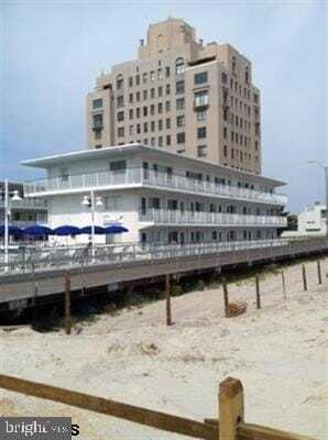 111 S DUDLEY AVENUE, VENTNOR CITY, NJ 08406