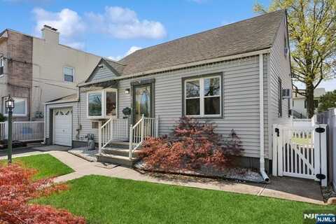 15 Sargent Street, Nutley, NJ 07110
