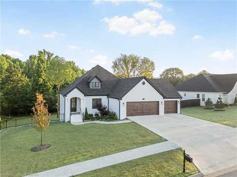 8311 Donnington CT, Fort Smith, AR 72916