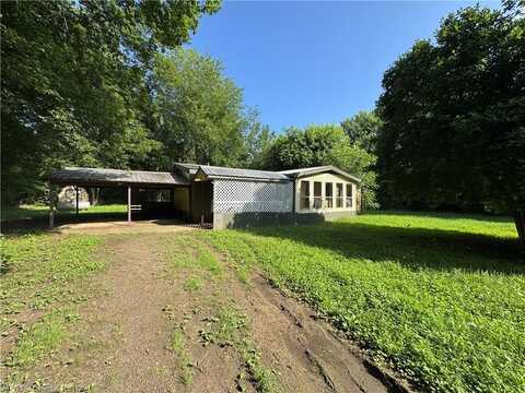 533 Graham ST, Mountainburg, AR 72946