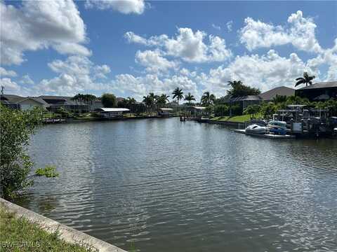 4013 SW 11th Avenue, Cape Coral, FL 33914