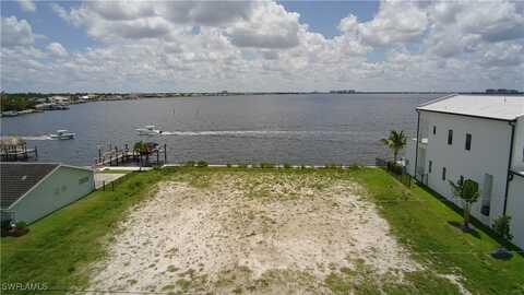 5827 SW 1st Avenue, Cape Coral, FL 33914