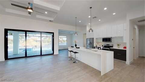 1525 NW 34th Avenue, Cape Coral, FL 33993