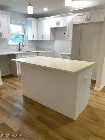 16881 Davis Road unit: 713, Fort Myers, FL 33908