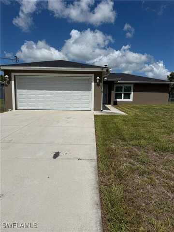 1209 Banjo Banjo Court, Labelle, FL 33935