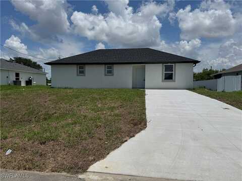 2902 27th Street SW, Lehigh Acres, FL 33976