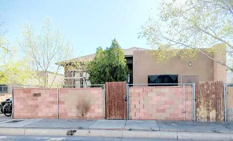 1208 3RD Street NW, Albuquerque, NM 87102