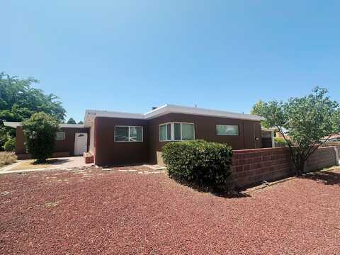 4518 MOUNTAIN Road NE, Albuquerque, NM 87110
