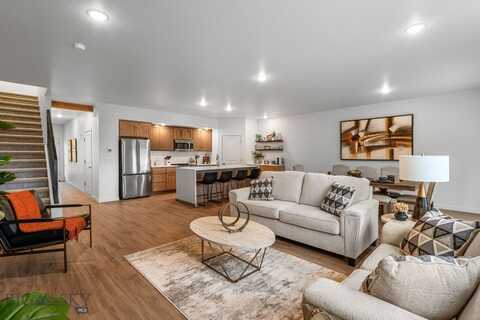 402 W Manhattan Avenue unit: B, Manhattan, MT 59741