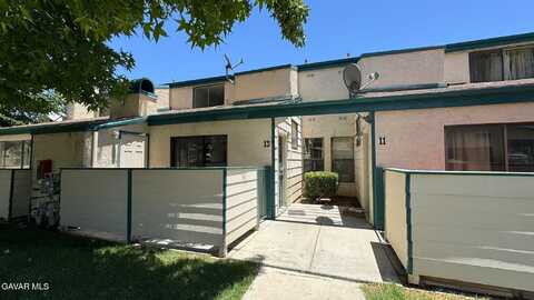 44460 E 15th Street, Lancaster, CA 93535