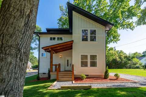5 McGee Street, Belton, SC 29627