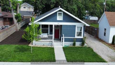 618 W 9th Street, Grand Island, NE 68801