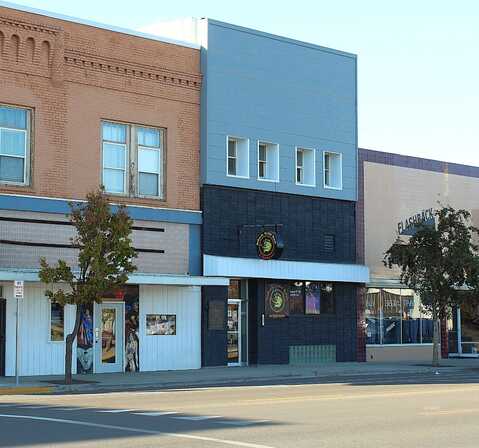 105 N Merrill Ave, Glendive, MT 59330