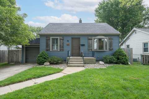 818 N West Street, Crown Point, IN 46307