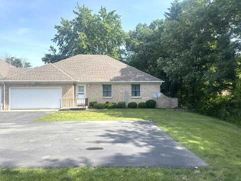 641 D Begonia Street SE, DeMotte, IN 46310