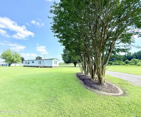 3032 Mobleys Bridge Road, Grimesland, NC 27837