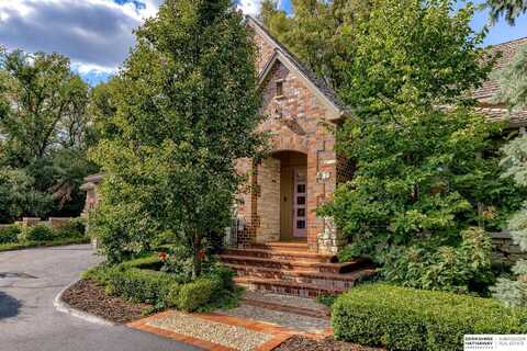 310 S 89th Court, Omaha, NE 68114