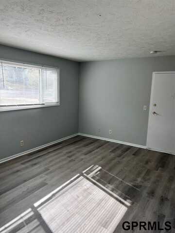 817 S James Parkway, Plattsmouth, NE 68048