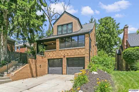 5164 Lake Street, Omaha, NE 68104