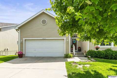 18923 Holmes Street, Omaha, NE 68135