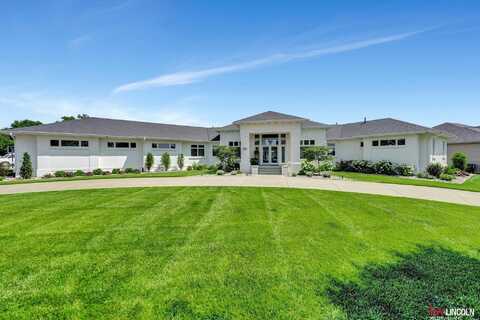 5100 Sawgrass Drive, Lincoln, NE 68526