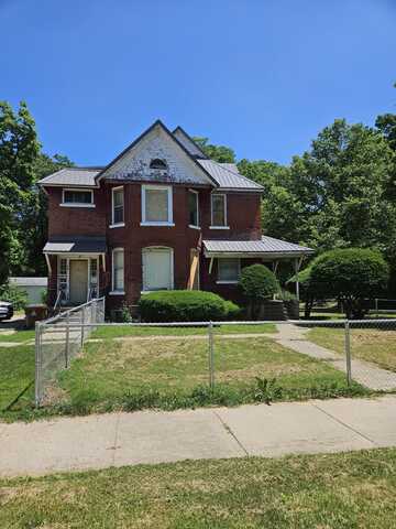 702 N Superior Street, Albion, MI 49224