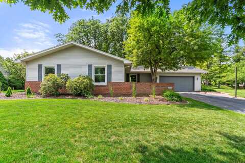 749 Foxboro Court, Saline, MI 48176