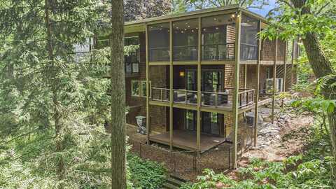 13 Regent Drive, Ann Arbor, MI 48104