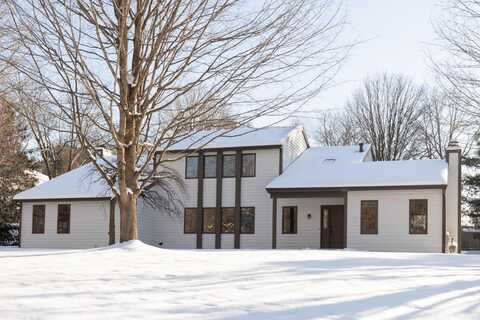 5825 Saddle Club Drive Drive, Kalamazoo, MI 49009