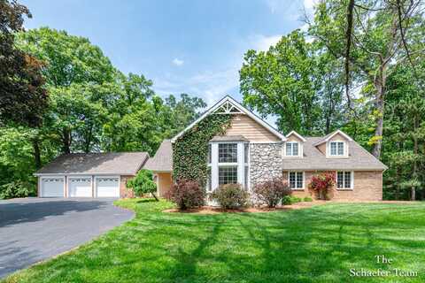 175 Honey Creek Avenue NE, Ada, MI 49301