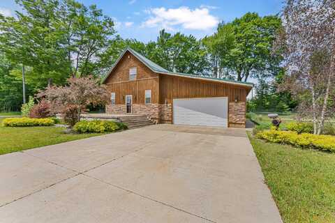 1019 E 32 Road Road, Cadillac, MI 49601