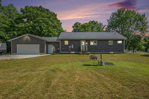 2480 S 148th Avenue, Hesperia, MI 49421