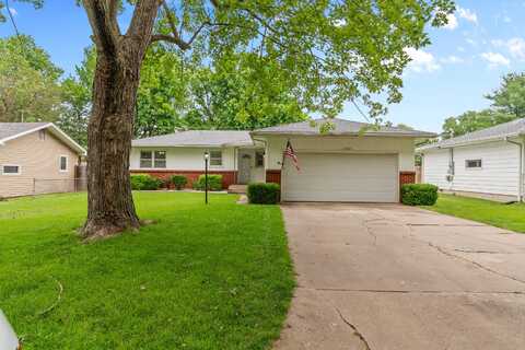 1541 E Crestview Street, Springfield, MO 65804