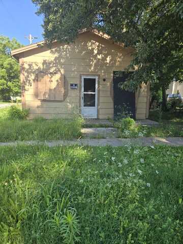 1301 N Rogers Avenue, Springfield, MO 65802