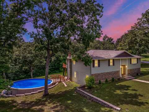 33383 Acorn Lane, Warsaw, MO 65355