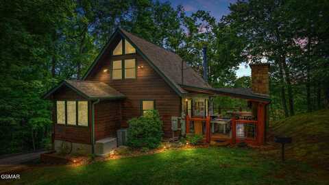 514 Deer Path Lane, Gatlinburg, TN 37738