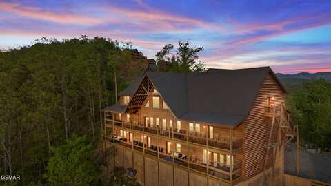 4130 Sherwood Heights Way, Pigeon Forge, TN 37863
