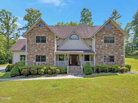 2754 Owls Cove Way, Sevierville, TN 37862