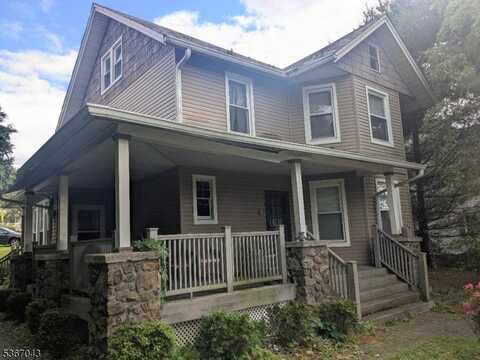43 Main St, Hampton, NJ 08827