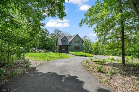 342 Germantown Rd, West Milford, NJ 07480
