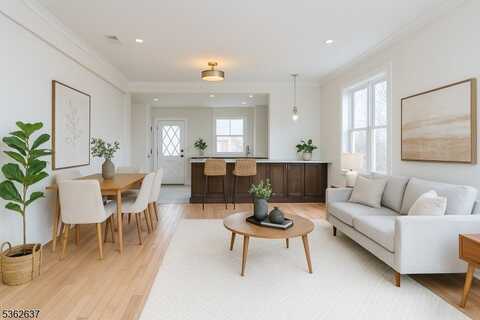 15-17 North Ave E, Cranford, NJ 07016